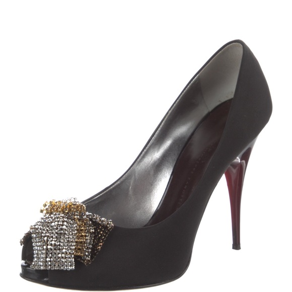 Giuseppe Zanotti Crystal Embellishments Pumps 39
